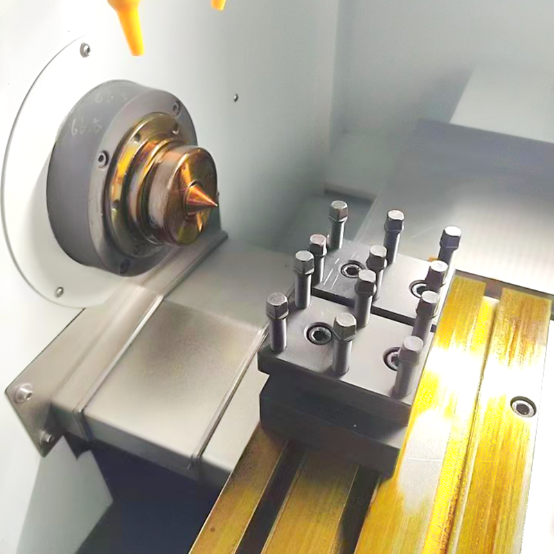 סוגים של מכונות CNC רכבות קשות: סקירה כללית של וריאציות מפתח